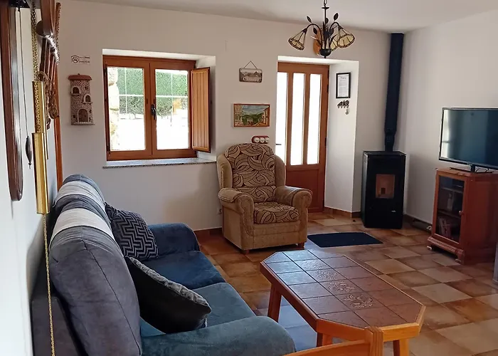 Kır Evi Stone O Cebreiro Curtis